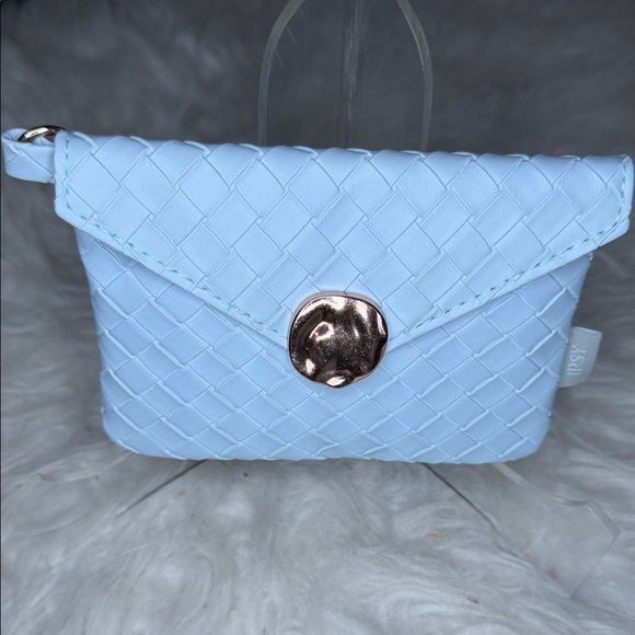 ipsy Accessories - Ipsy  EUC powder, blue card holder keychain
